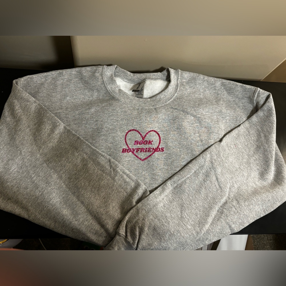 Book boyfriends sweater
